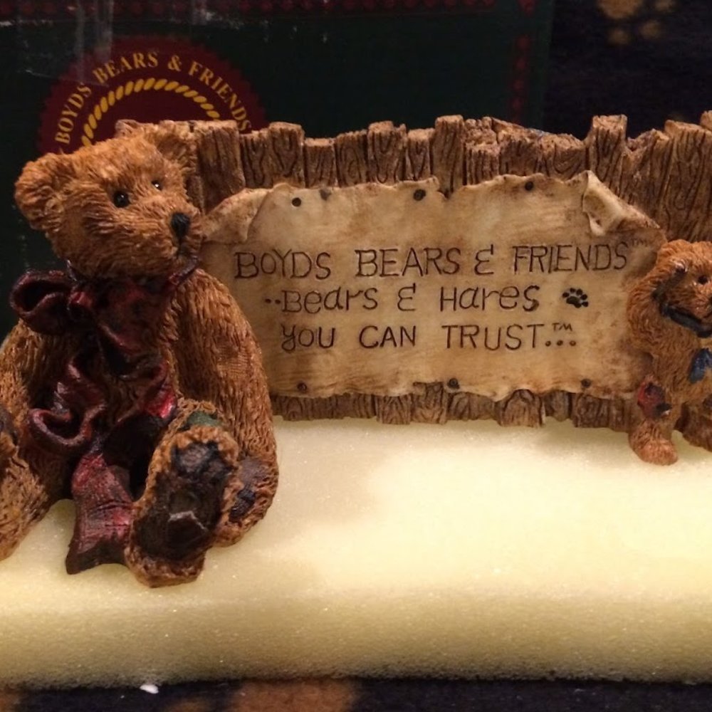 Grenville & Neville... The Sign (Boyds Bearstone Collection)